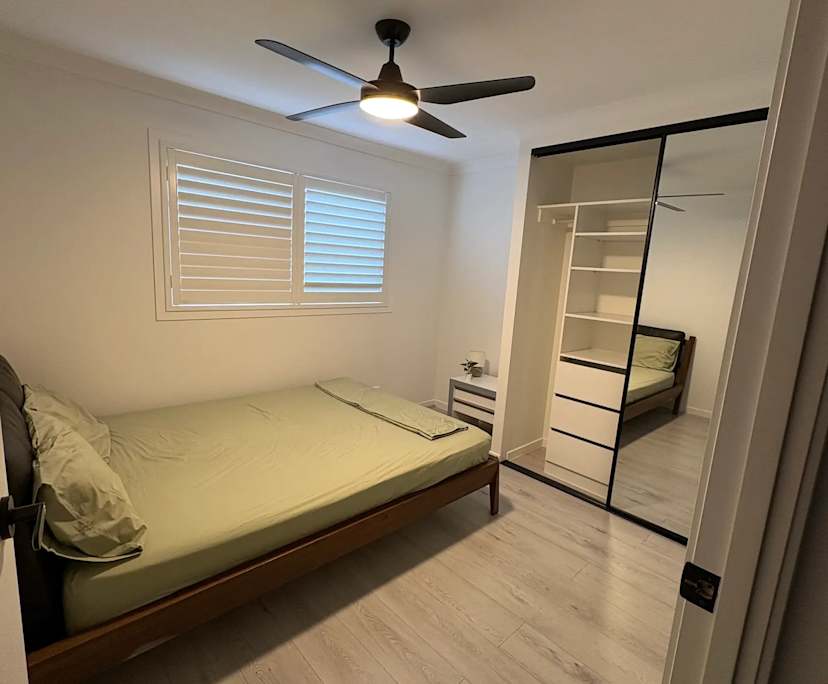 Furnished room in a share house