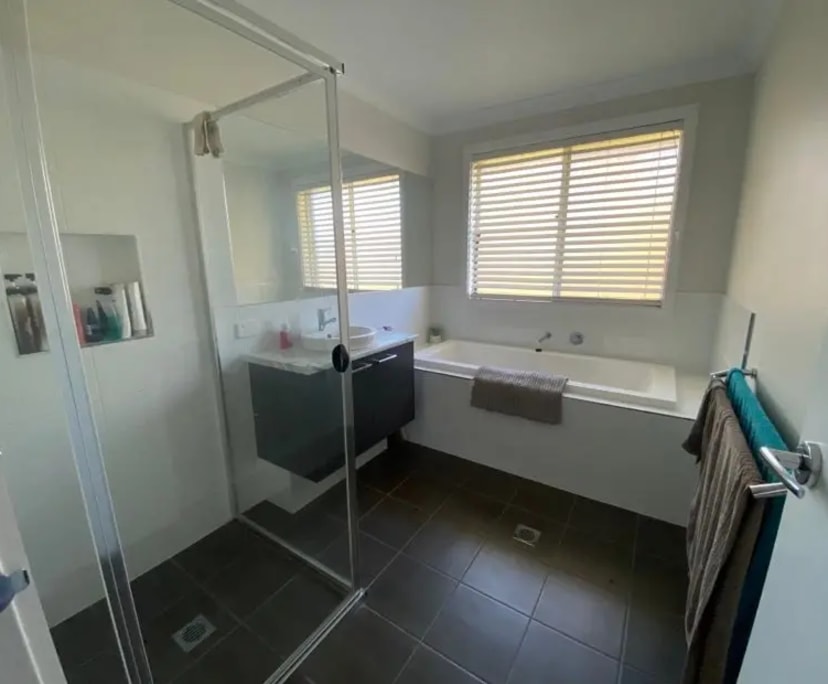 $230, Share-house, 4 bathrooms, Port Macquarie NSW 2444