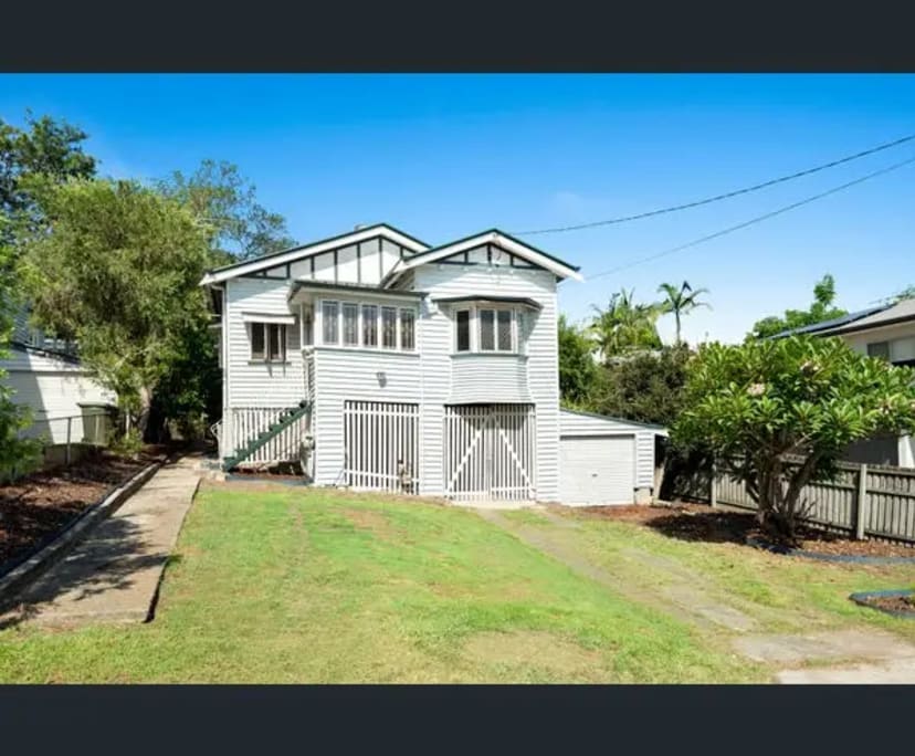 $223, Share-house, 3 bathrooms, Camp Hill QLD 4152