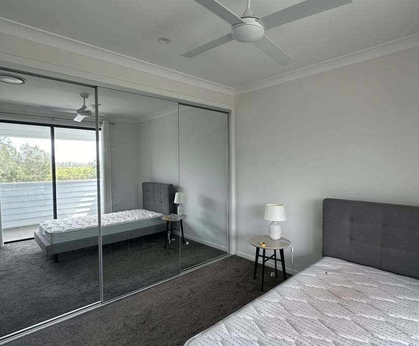 $320, Share-house, 4 bathrooms, Helensvale QLD 4212