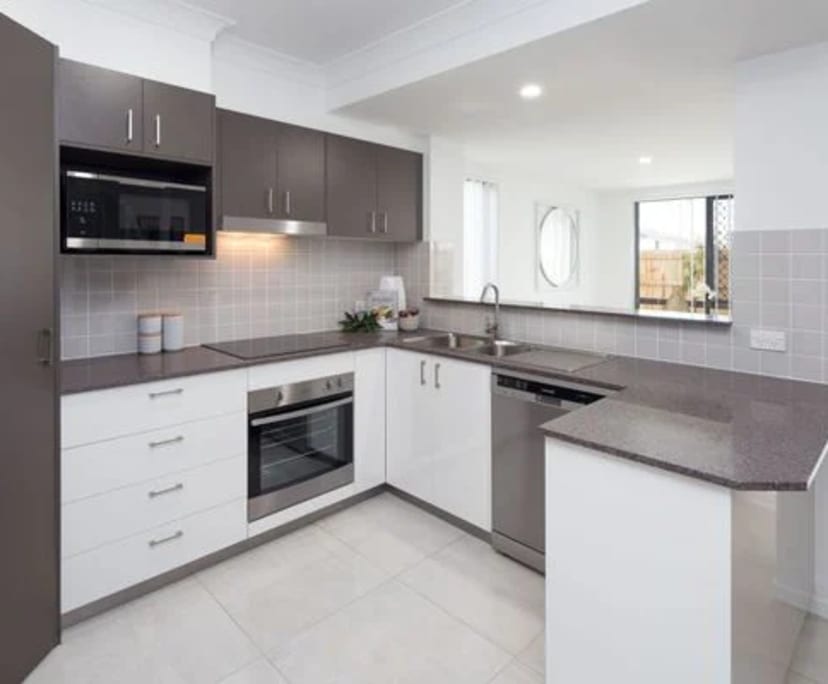 Unfurnished room in a share house