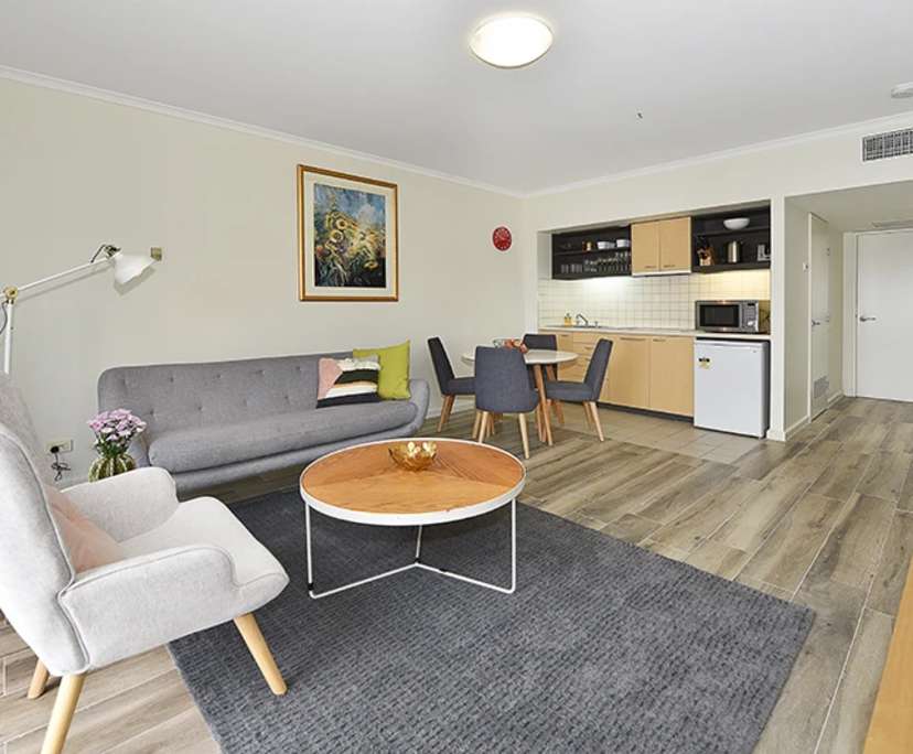 $995, Whole-property, 2 bathrooms, Melbourne VIC 3000