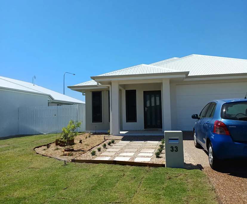 Whole property with 4 rooms for rent