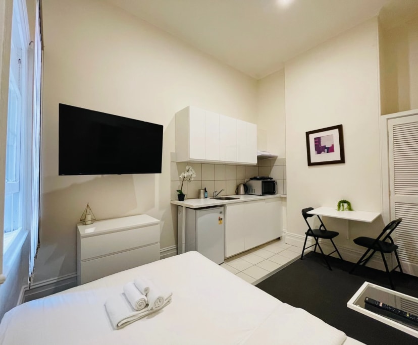 $550, Whole-property, 1 bathroom, Carlton VIC 3053