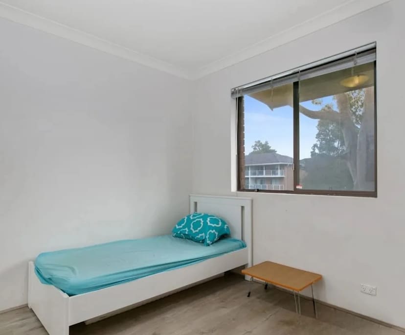 Unfurnished room in a flatshare
