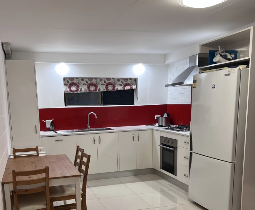 $420, Whole-property, 2 bathrooms, Highgate Hill QLD 4101