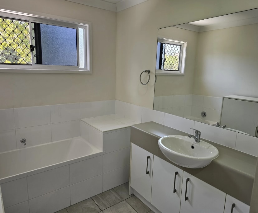 $295, Share-house, 3 bathrooms, Mango Hill QLD 4509