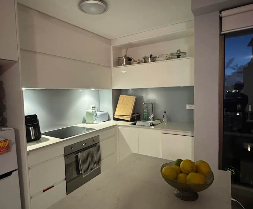 Furnished room in a flatshare