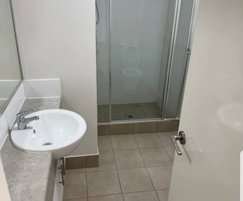 Furnished room with own bathroom