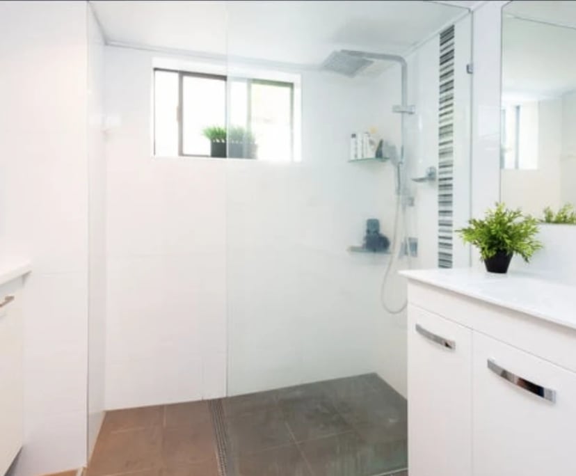 $730, Whole-property, 2 bathrooms, Runaway Bay QLD 4216