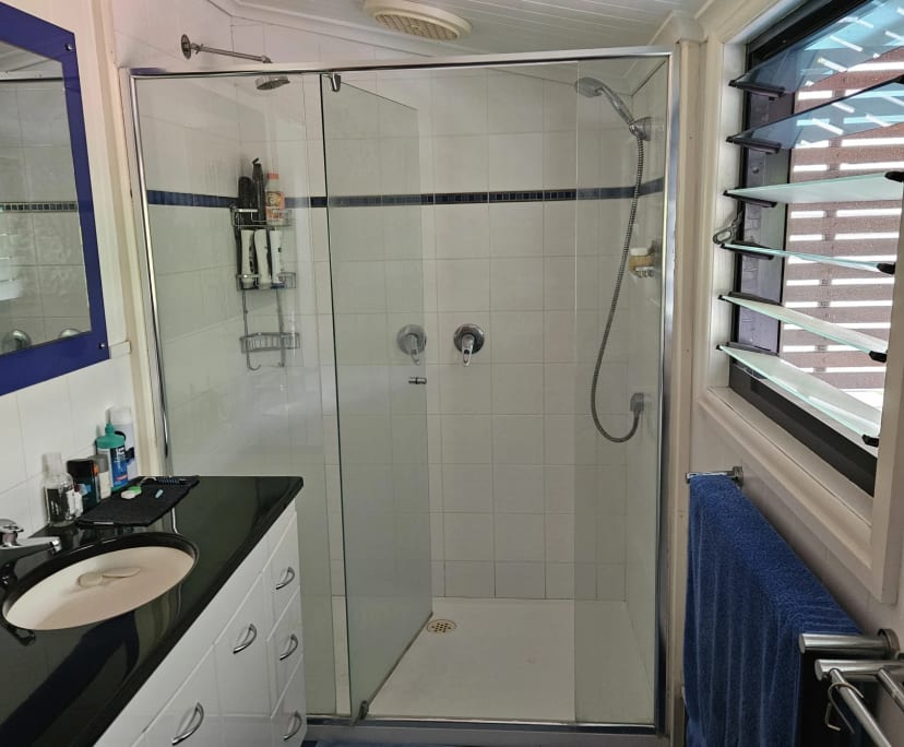 $300, Share-house, 2 rooms, Spring Hill QLD 4000, Spring Hill QLD 4000