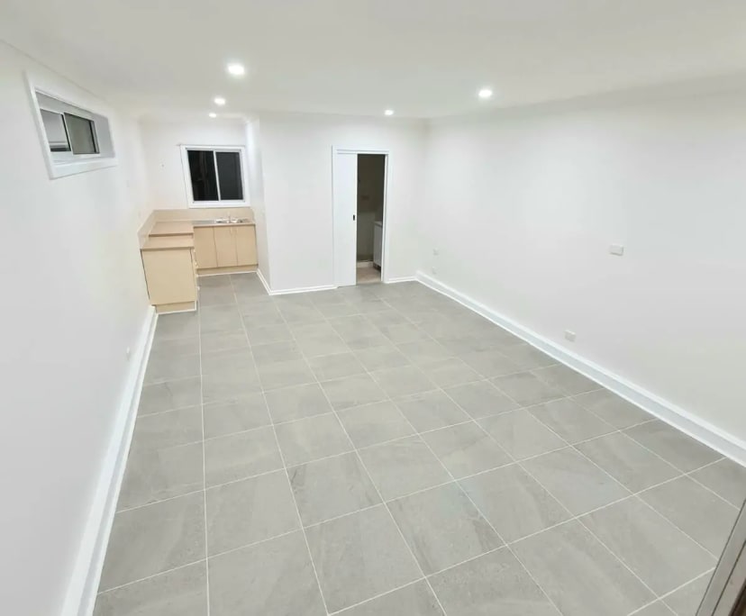 Granny Flat for Rent in Baulkham Hills, Sydney 40...