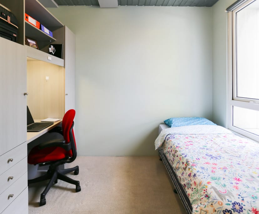 $625, Whole-property, 2 bathrooms, Carlton VIC 3053