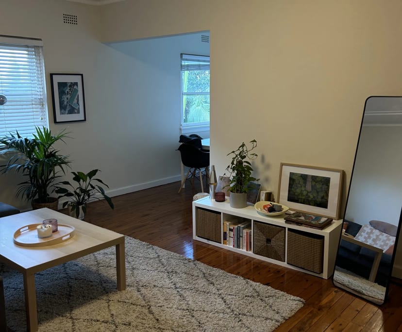Furnished room in a flatshare