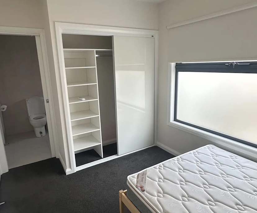 propertyImage