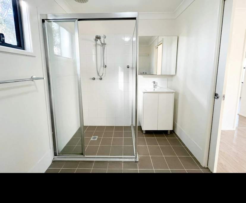 Whole property with 2 rooms for rent