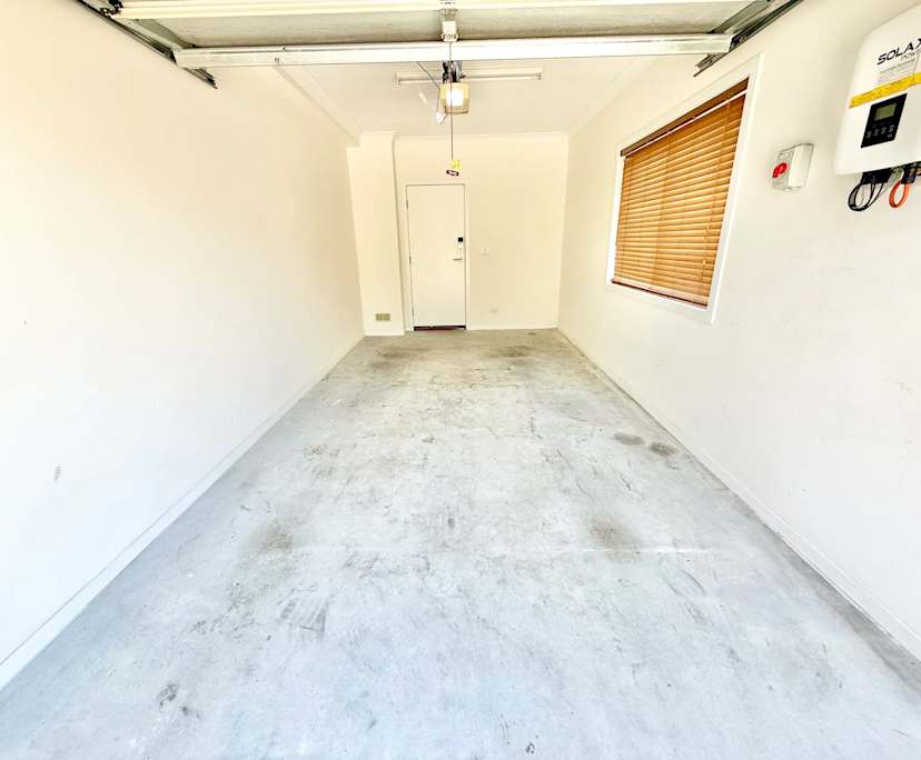 $810, Whole-property, 2 bathrooms, Shailer Park QLD 4128