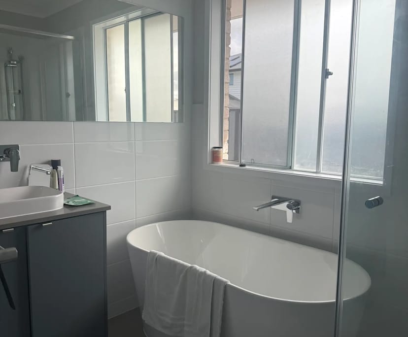 Furnished room with own bathroom