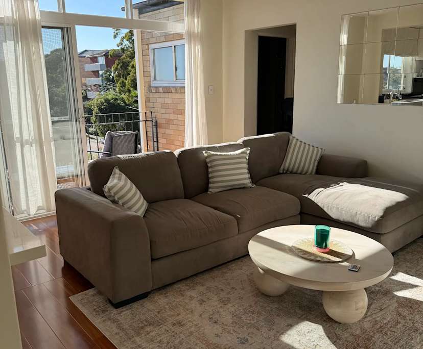 Whole property with 2 rooms for rent