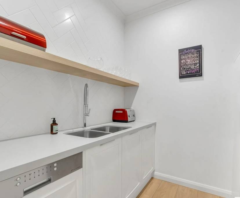 $330, Share-house, 2 rooms, Clyde North VIC 3978, Clyde North VIC 3978