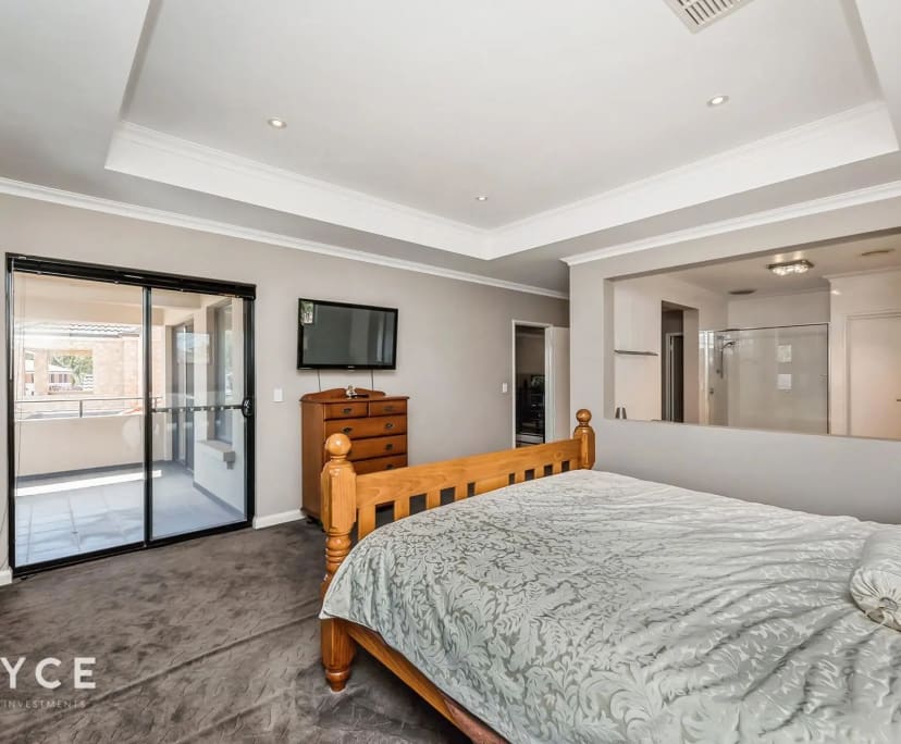 Whole Property for Rent in Canning Vale, Perth 35...