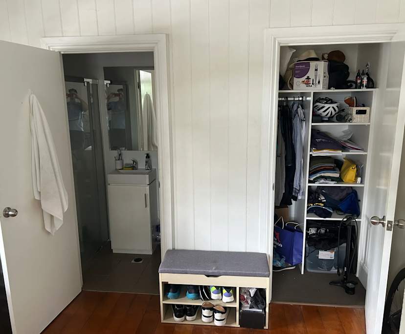 $340, Share-house, 3 bathrooms, Fairfield QLD 4103