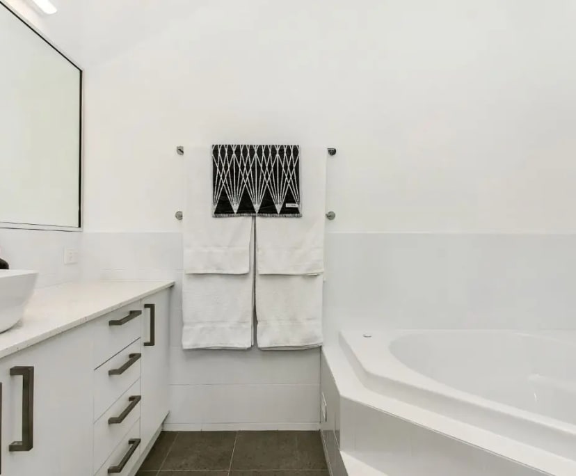 $450, Flatshare, 3 bathrooms, Byron Bay NSW 2481