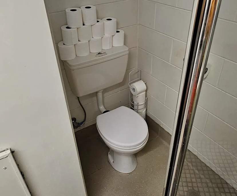 $400, Studio, 1 bathroom, Edge Hill QLD 4870