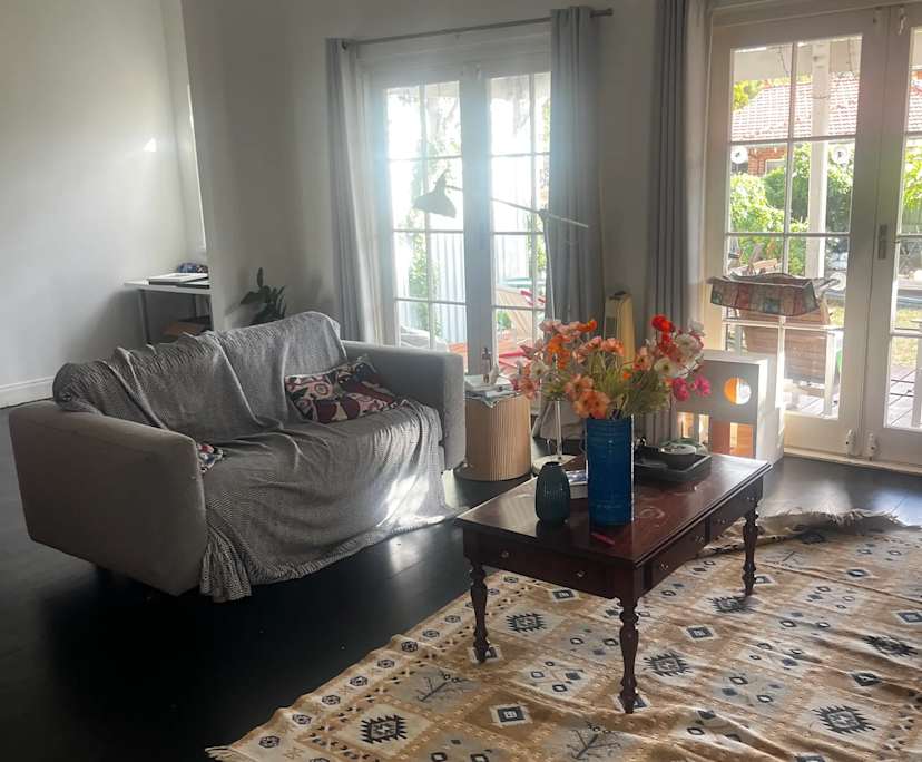 Room in a share house