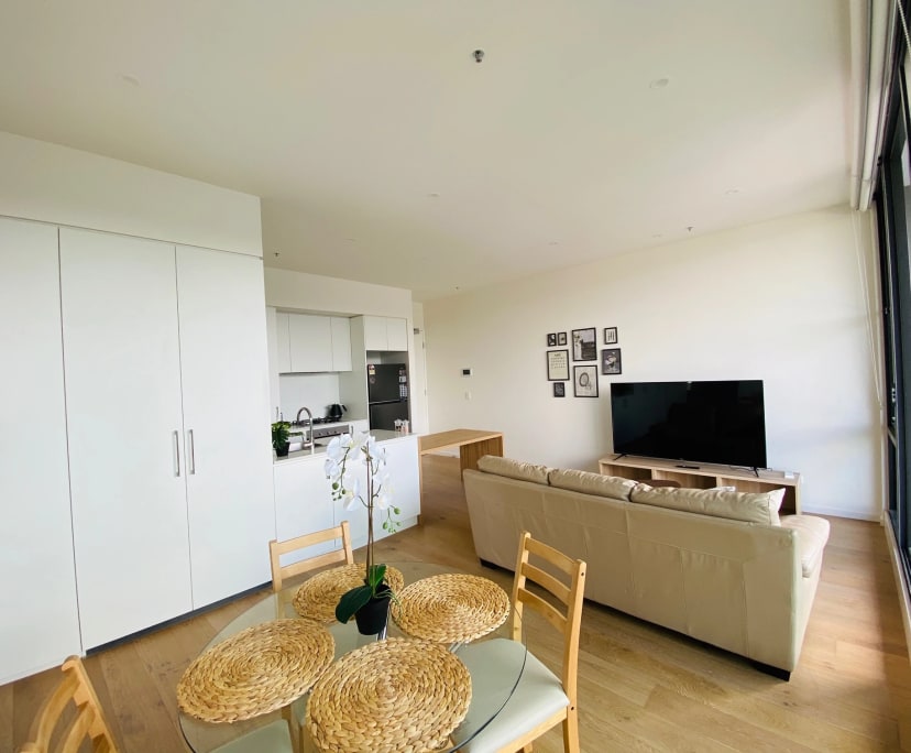$1,220, Whole-property, 2 bathrooms, St Kilda VIC 3182