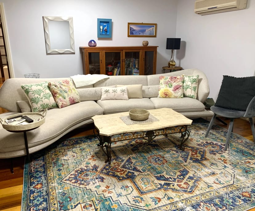 $370, Share-house, 3 bathrooms, Mooroobool QLD 4870