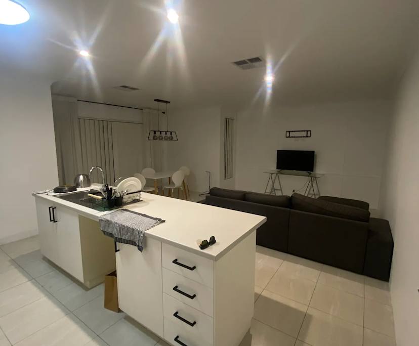 Unfurnished room in a share house