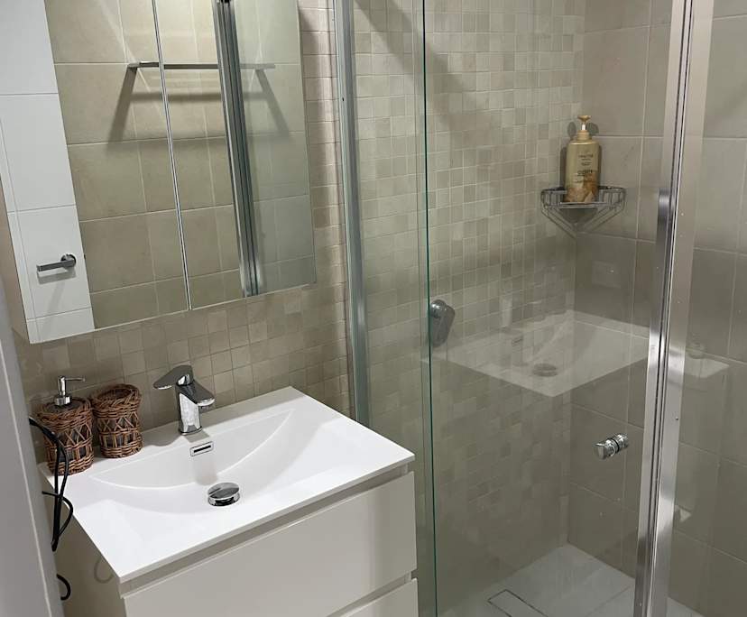Furnished room with own bathroom