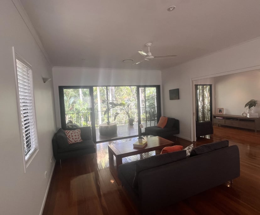 $1,490, Whole-property, 5 bathrooms, Saint Lucia QLD 4067