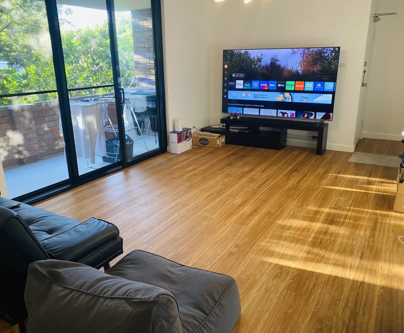 Furnished room in a flatshare