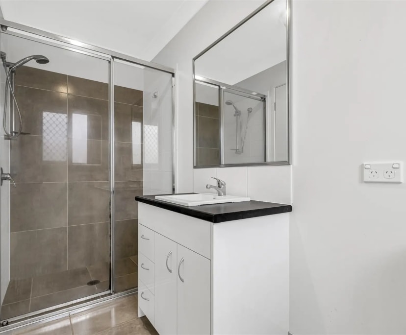 $420, Studio, 1 bathroom, Rocklea QLD 4106