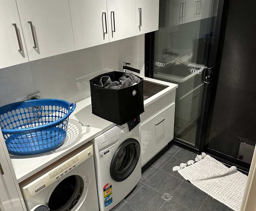 $300, Share-house, 4 bathrooms, Saint James WA 6102