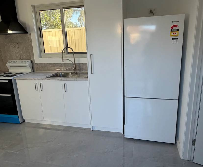 $570, Granny-flat, 1 bathroom, Clarkson WA 6030