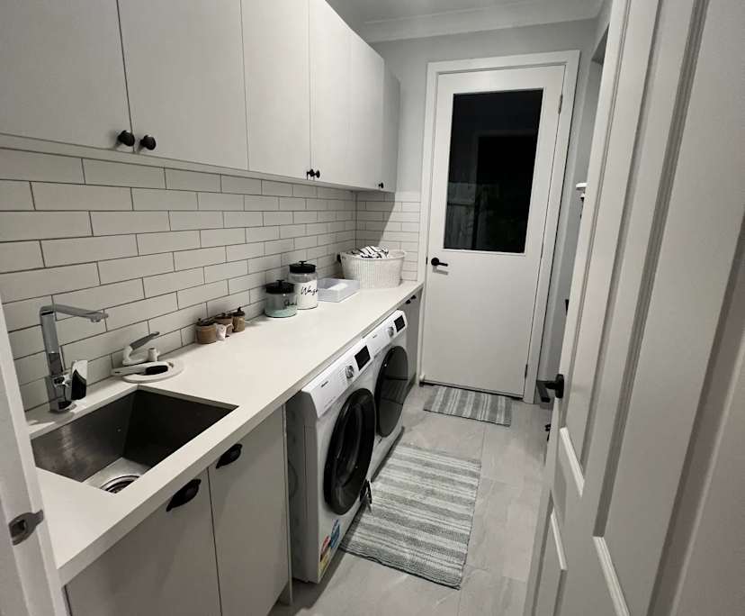 Room with ensuite in a share house