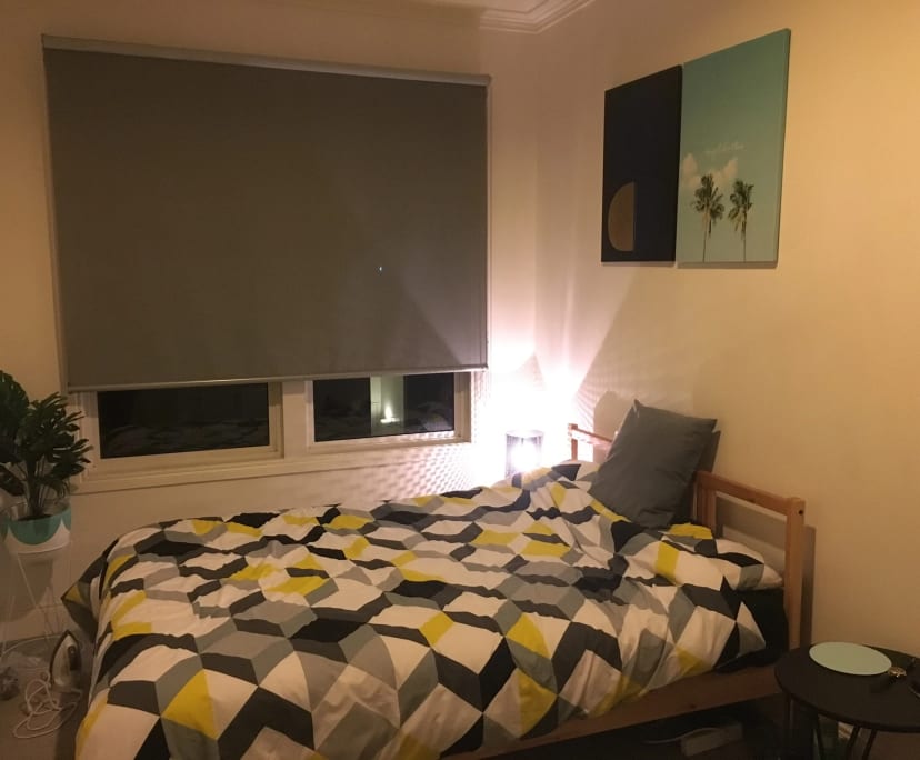 Furnished room in a flatshare