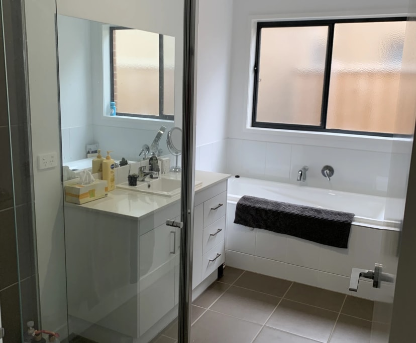 $250, Share-house, 4 bathrooms, Fraser Rise VIC 3336
