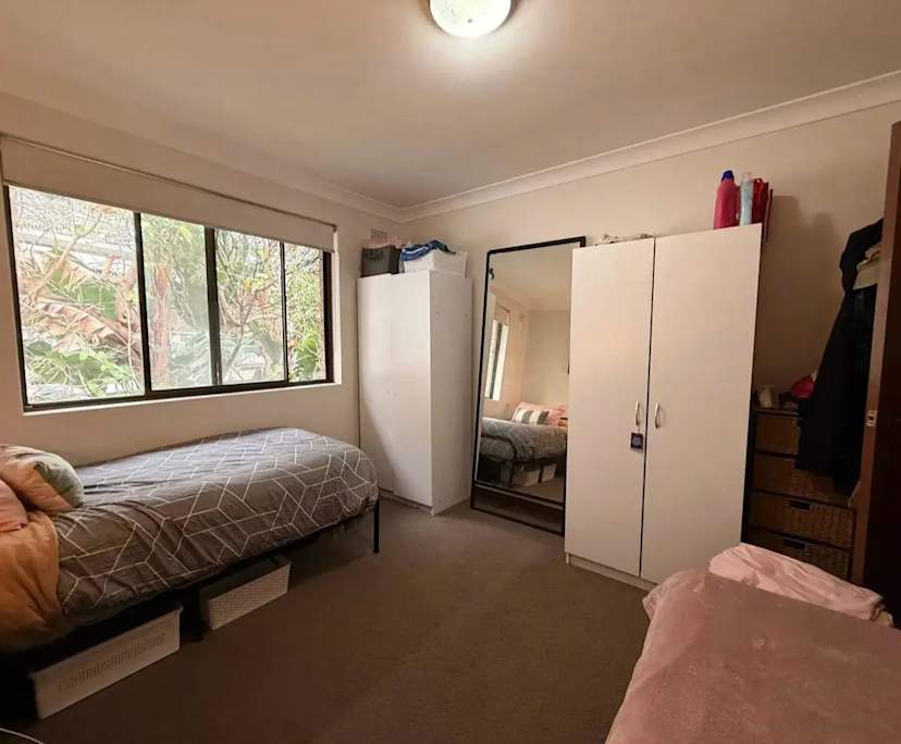 Furnished room in a share house