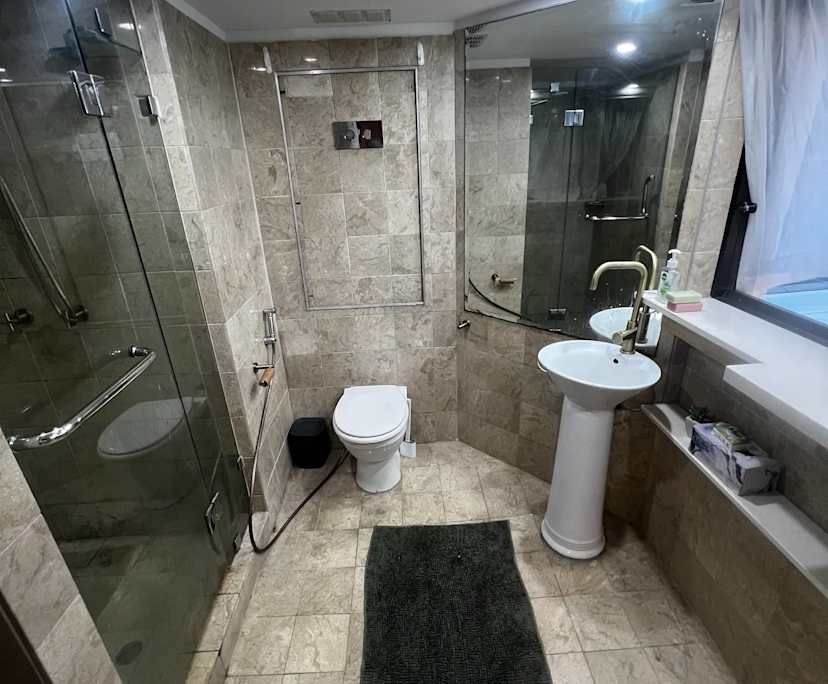 Furnished room with own bathroom