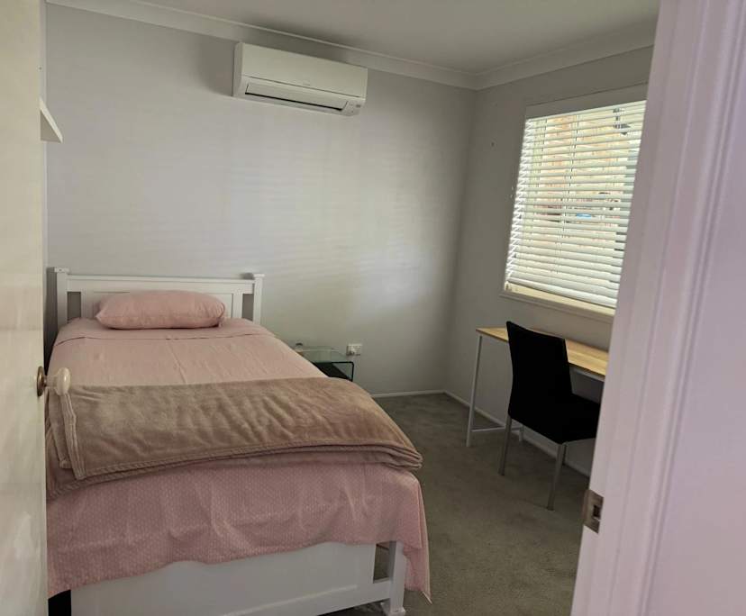 $299, Share-house, 2 rooms, Middle Ridge QLD 4350, Middle Ridge QLD 4350