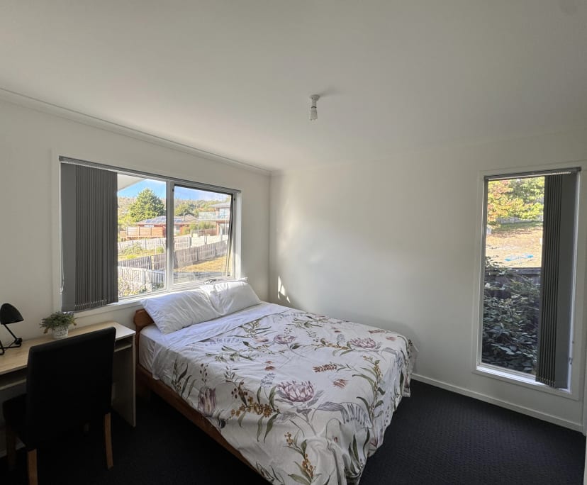 Furnished room in a share house