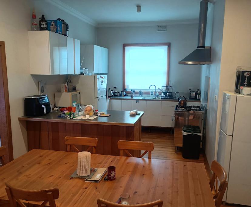 Room in a share house