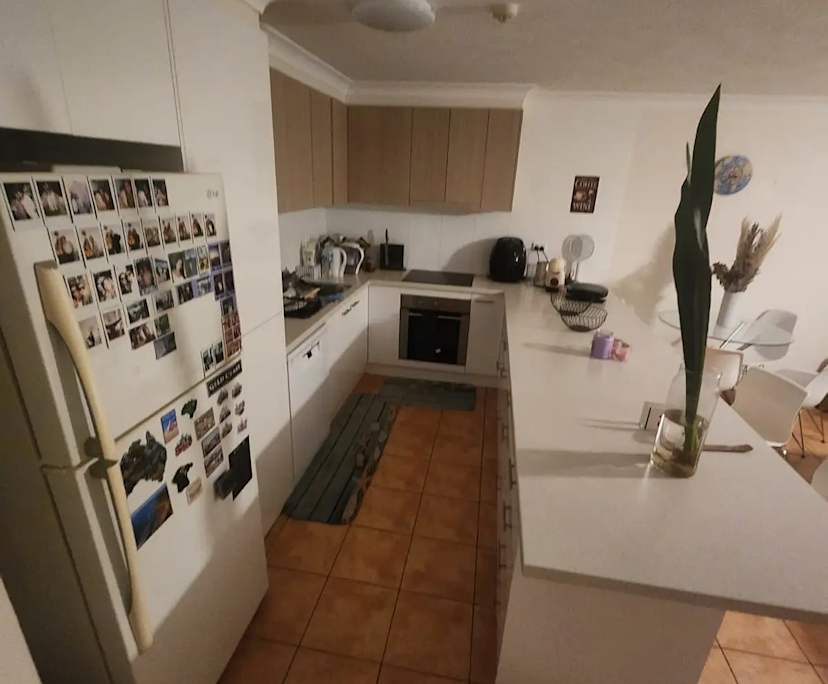 $550, Flatshare, 2 bathrooms, Surfers Paradise QLD 4217
