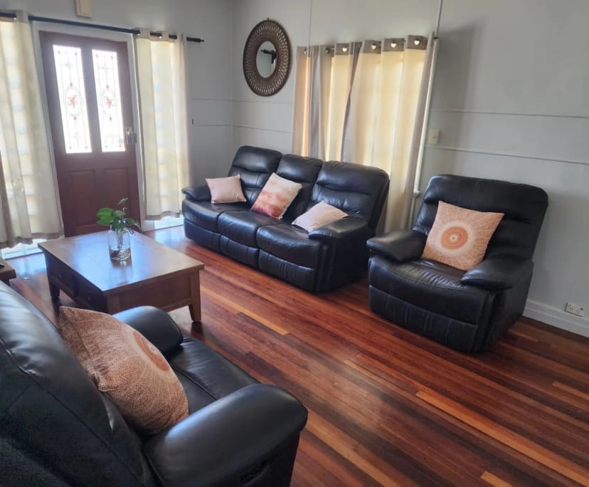$295, Share-house, 5 bathrooms, Hermit Park QLD 4812
