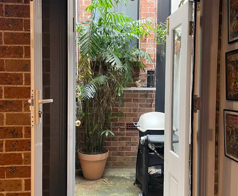 Furnished room in a share house