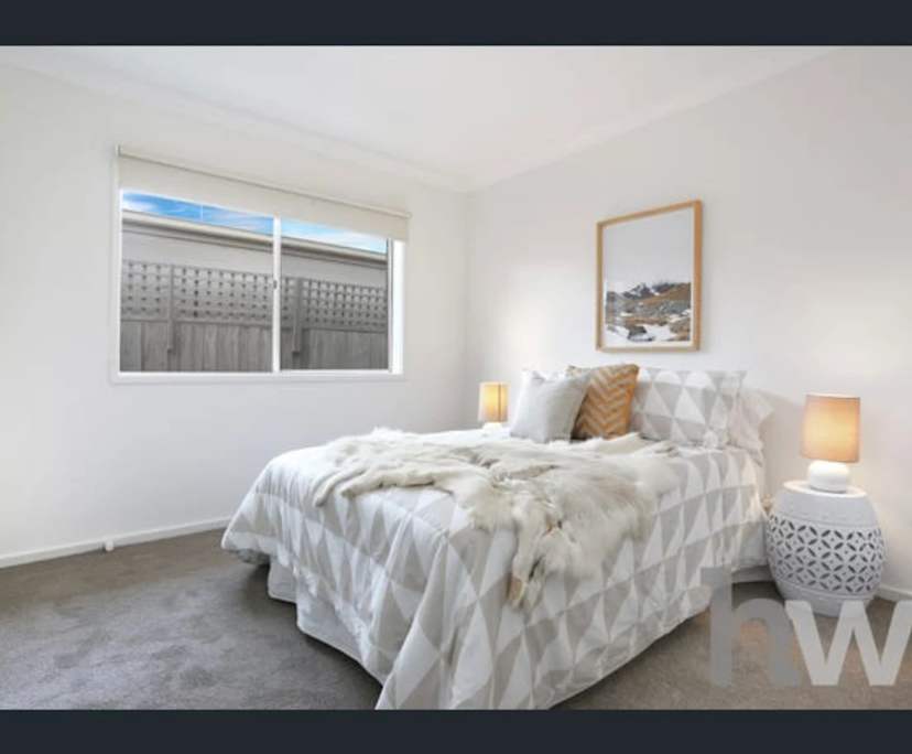 propertyImage